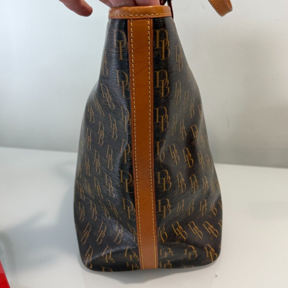 Dooney and Bourke 1975 Black & Tan Logo Tote Bag - Picture 13 of 16